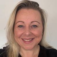 Gill Robinson 